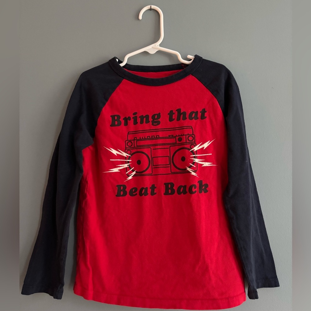 Gap boombox tee 6-7 EUC
